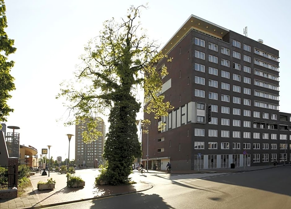 NH Groningen Hotel