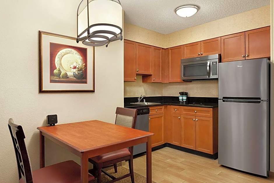 Homewood Suites By Hilton Dallas/Park Central Area