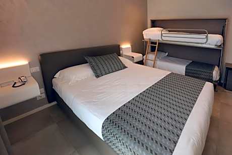 Quadruple Room with Balcony