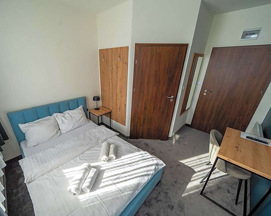 Kelman Inn Global Nowa Sól