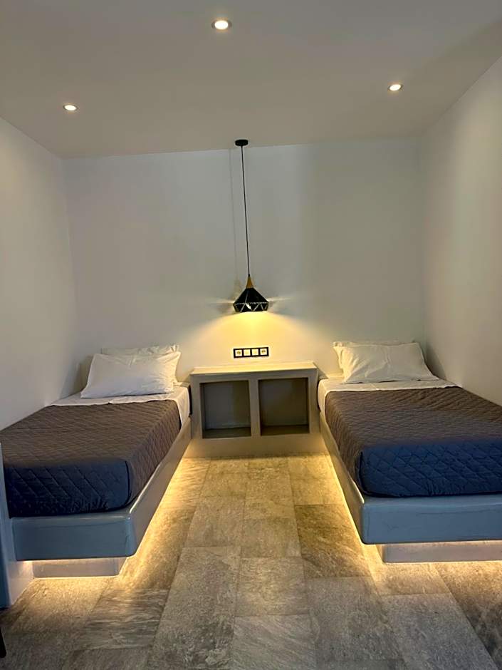 Aphrodite Hotel & Apartments