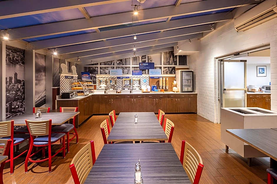 Holiday Inn Express - Times Square By IHG