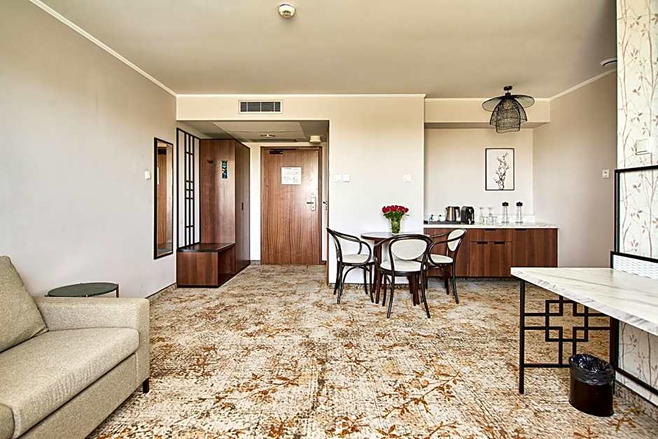 Metropolo by Golden Tulip Krakow