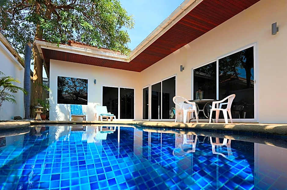 Avoca Pool Villas