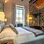 Donati Luxury Tower Suites