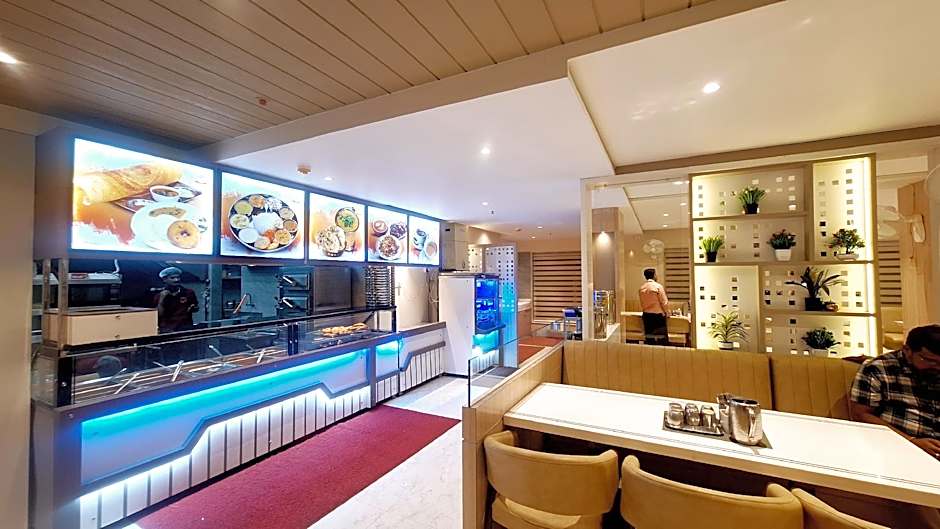 HOTEL RAMKRISHNA PALACE