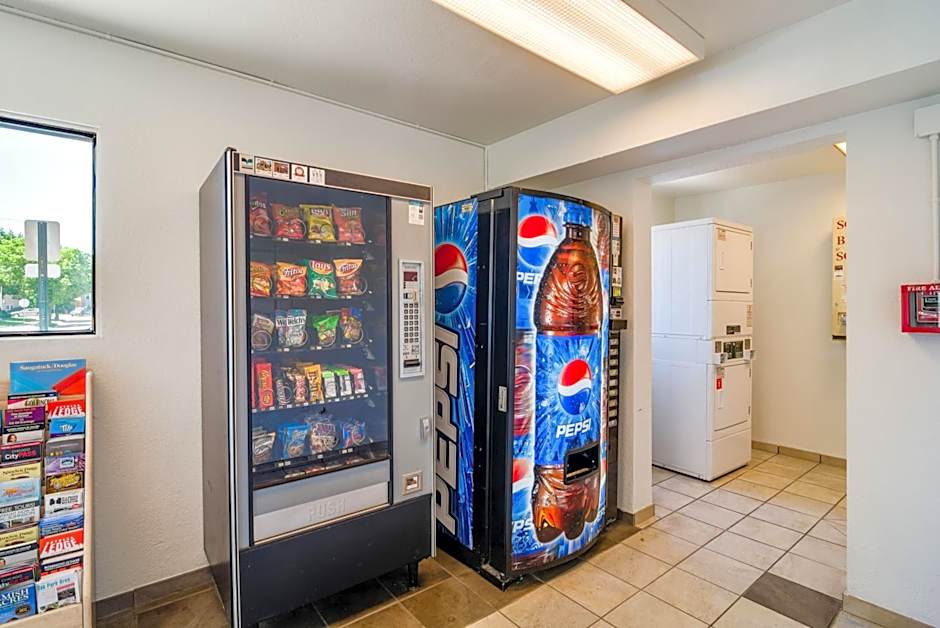 Motel 6-Schiller Park, IL - Chicago O'Hare