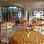 Gardenville Hotel