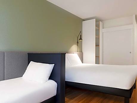 Standard Room with Double Bed and Twin Beds