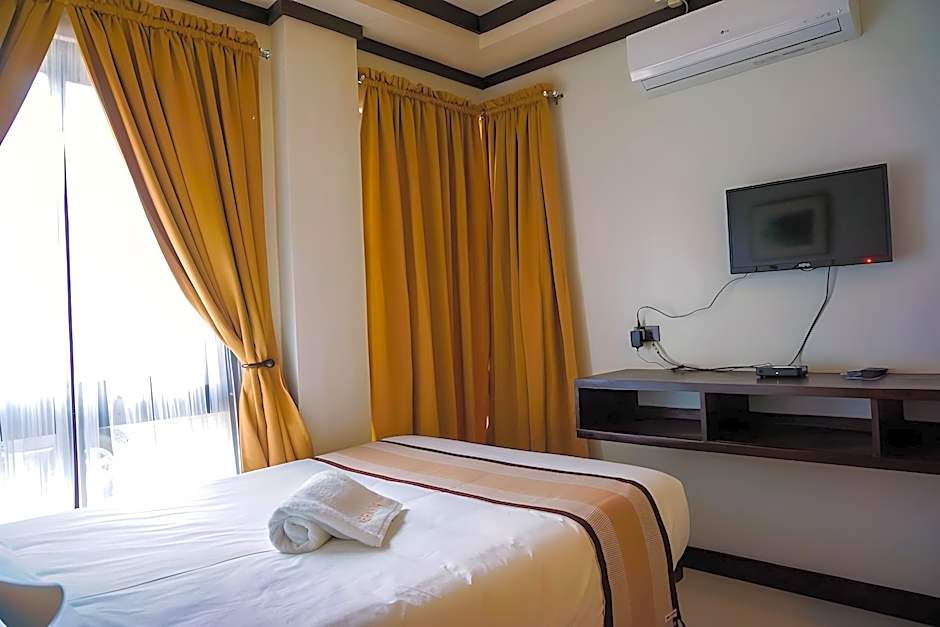 Veranda Suites and Restaurant