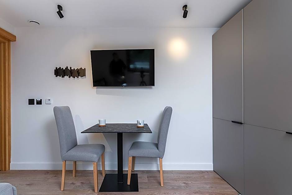 Villa 7 Apartments