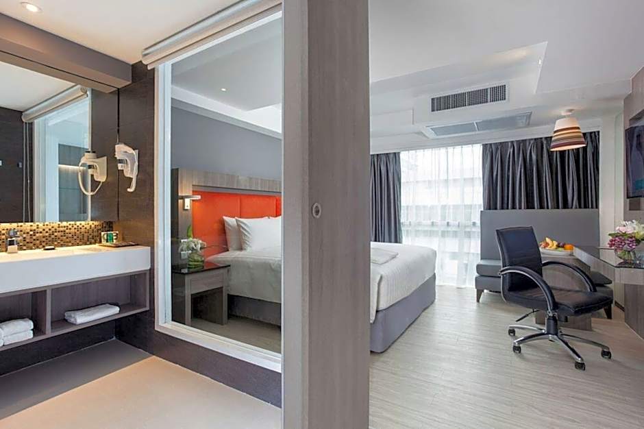 Grand 5 Hotel & Plaza Sukhumvit Bangkok