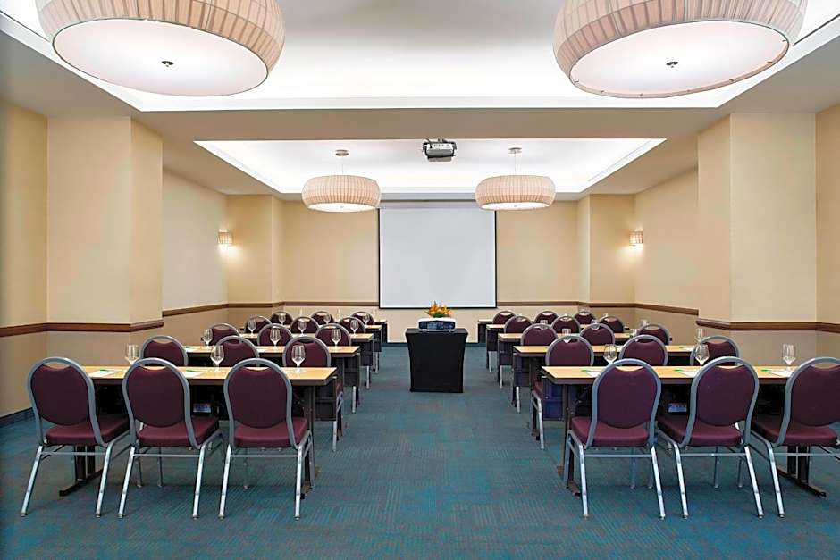 Courtyard by Marriott Mexico City Airport