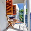 Kameleon Blue Arts Lodge