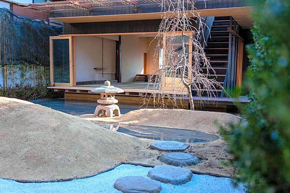 modern ryokan kishi-ke