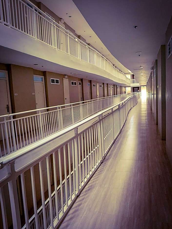 ANIA CONDO STAY