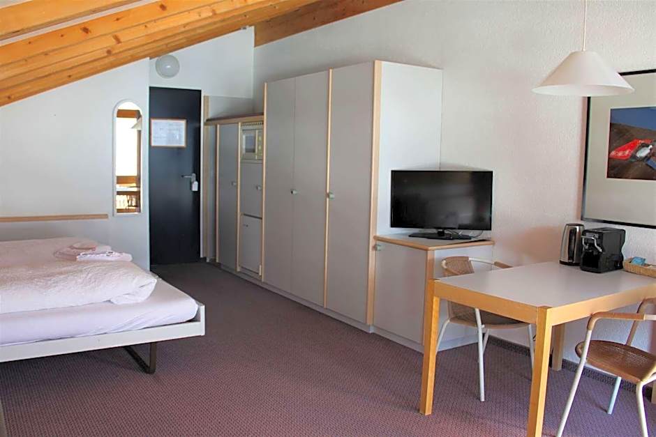 LODGE - Elements Lodge