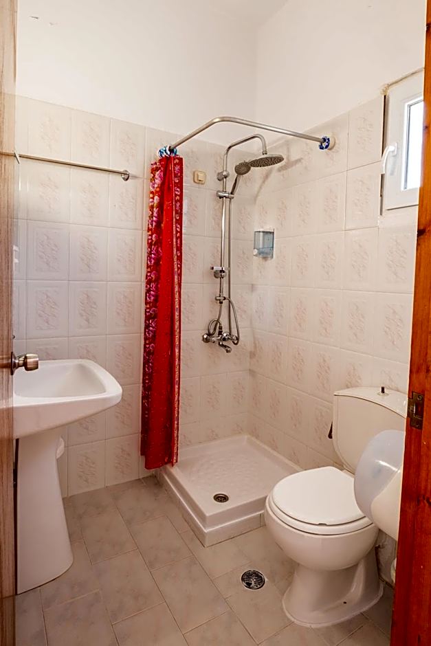 Perama Hotel, Karpathos