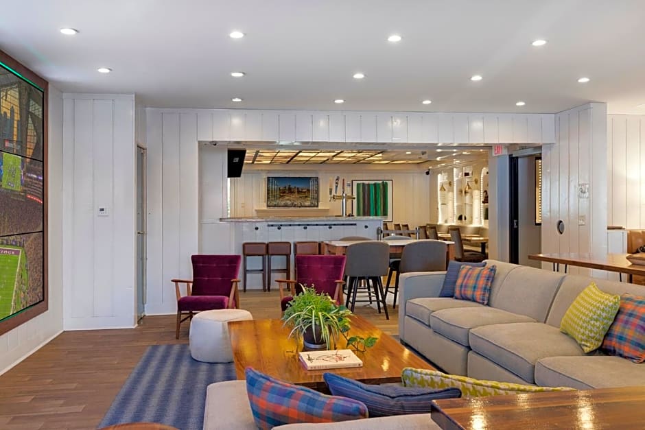 Holiday Inn Bloomington W MSP Airport Area By IHG