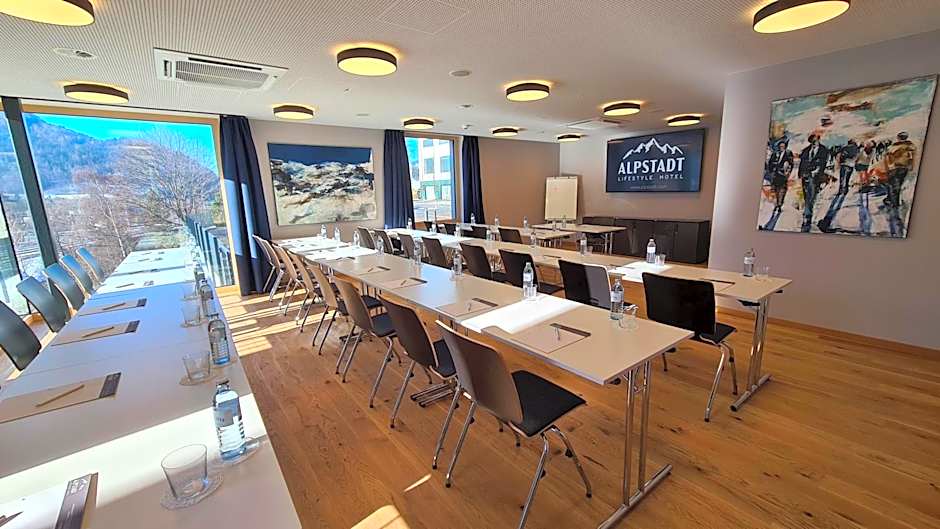ALPSTADT LIFESTYLE Hotel