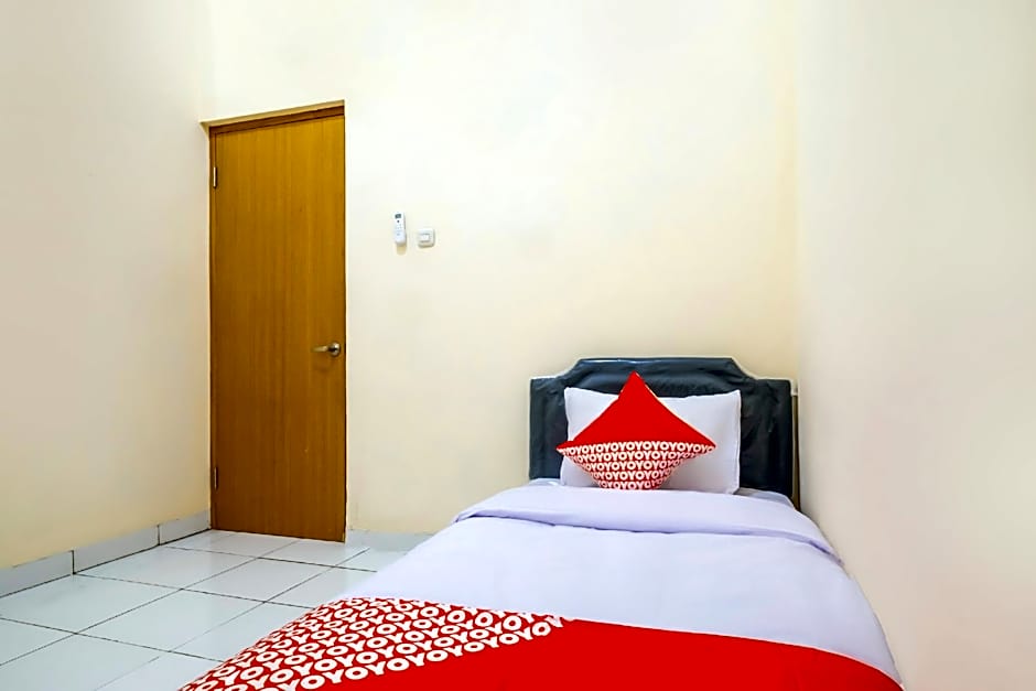 Hotel O Syariah Tasikmalaya Near Universitas Siliwangi Formerly Siliwangi Guest House