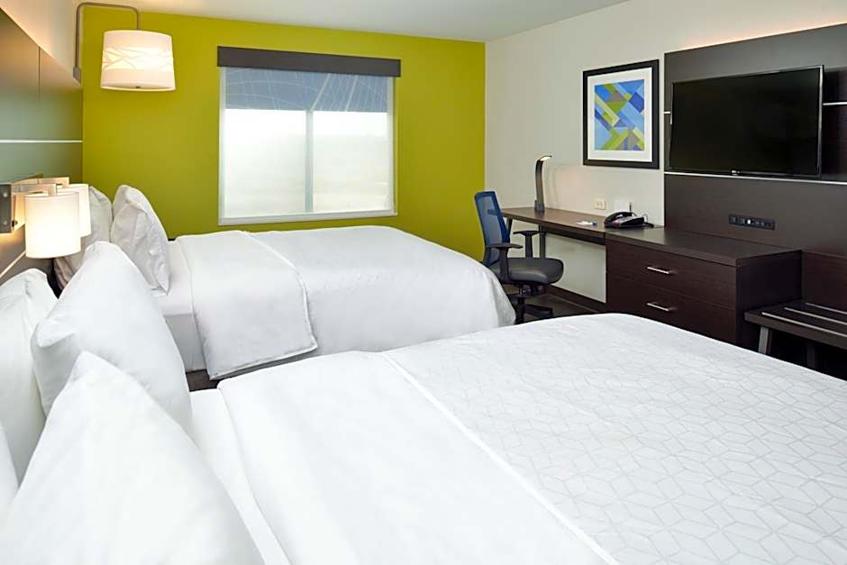 Holiday Inn Express & Suites Pueblo By IHG
