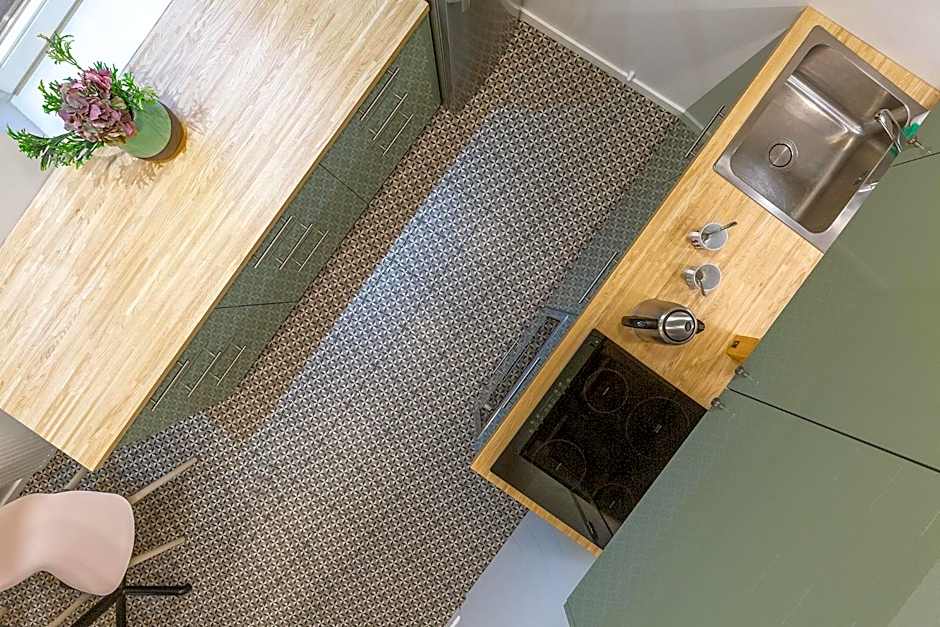 Art & Comfort Rooms