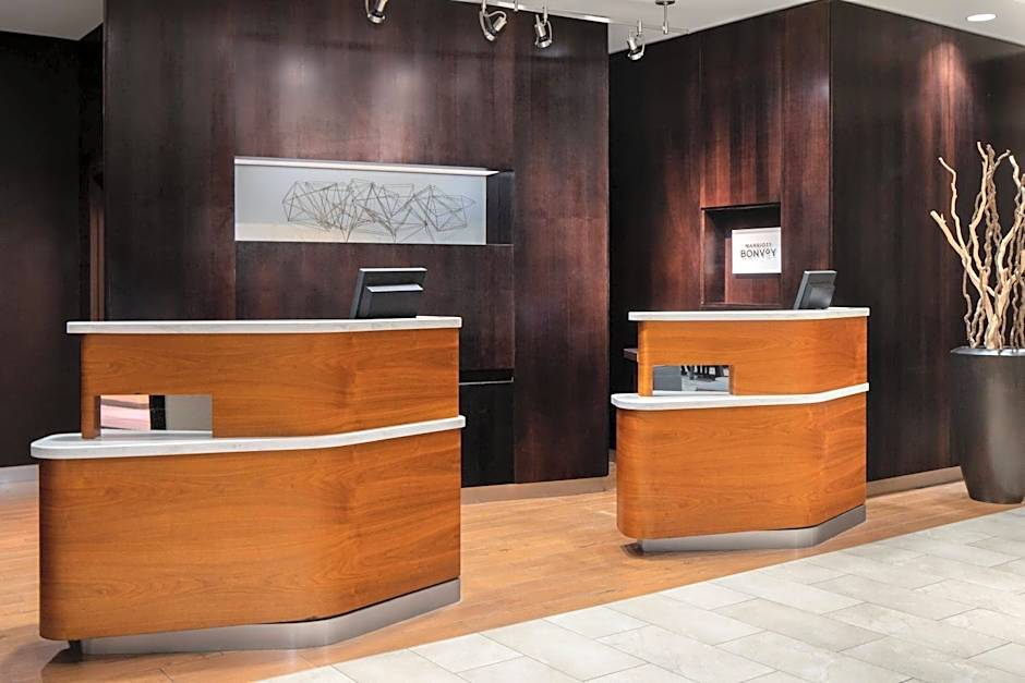 Courtyard by Marriott Raleigh North/Triangle Town Center