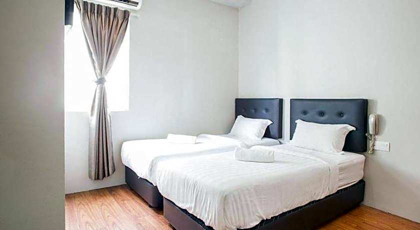 Moment Hotel