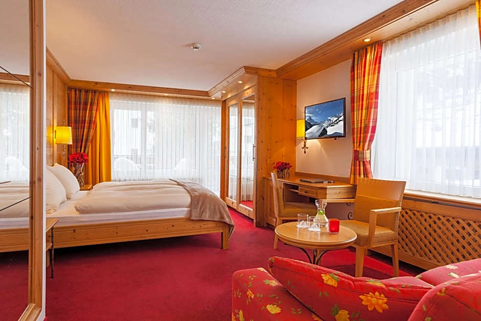 Hotel Holiday