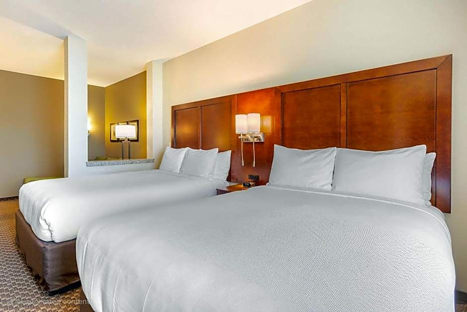 Comfort Suites Burlington near I-5