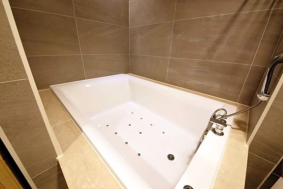 Premium Ava Hotel