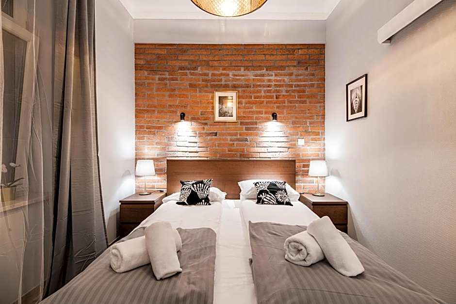 Lubomirskiego 23 Residence - great location, 10 min to Main Square by foot, right next to Main Rail and Bus Station