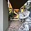 Casa Flora Guesthouse