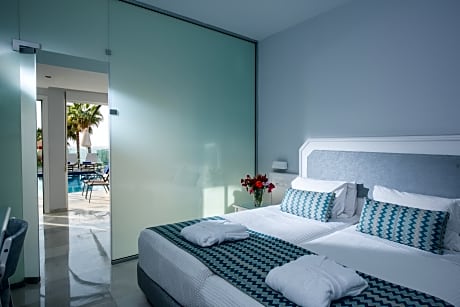 FAMILY ROOM TWO BEDROOMS WITH PRIVATE POOL