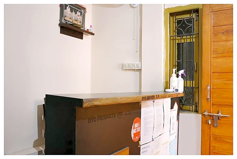 Goroomgo Caroline Homestay Bhubaneswar