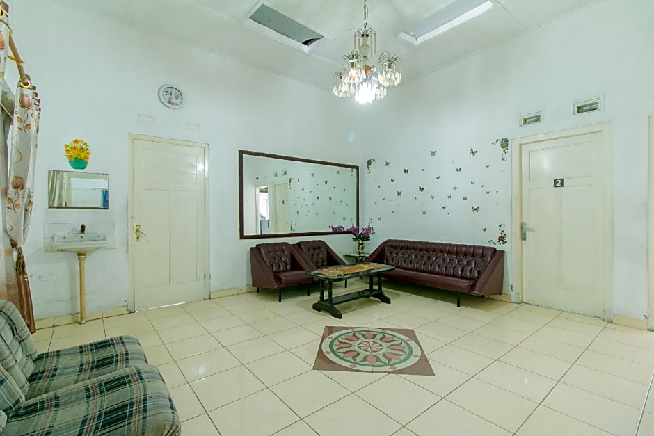 SPOT ON  1707 Hotel Mustika Widyasari