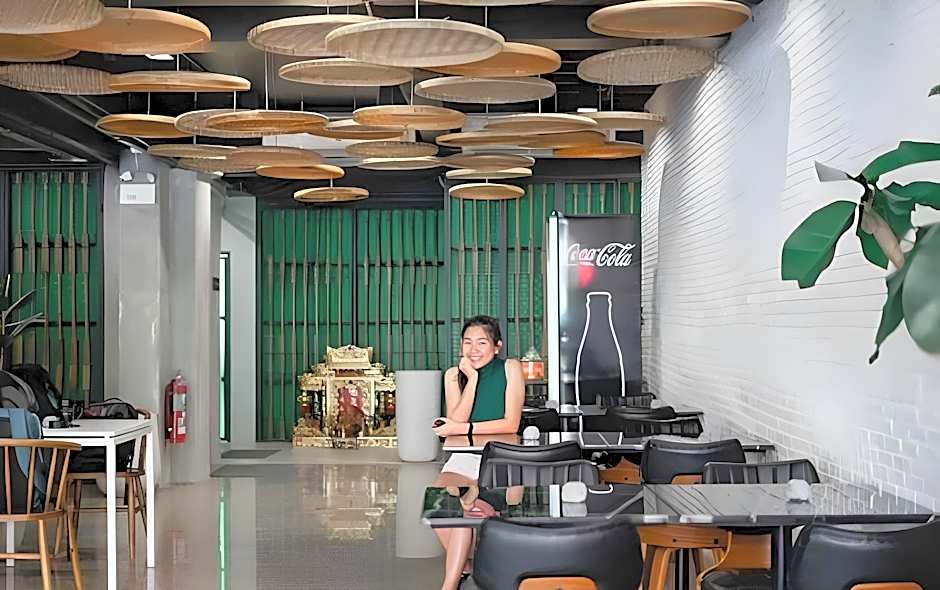 7 Days Premium Hotel at Icon Siam Station