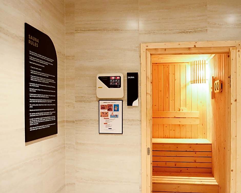 Floral Court Hotel & Residence Sukhumvit 13