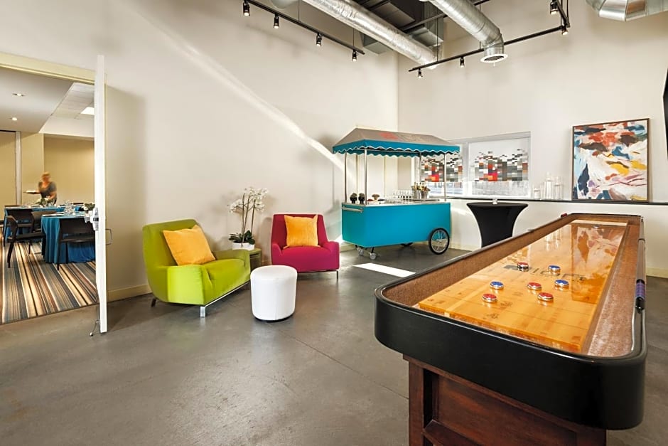 Aloft Minneapolis