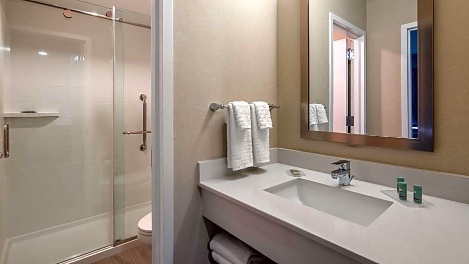 Best Western Hampshire Inn