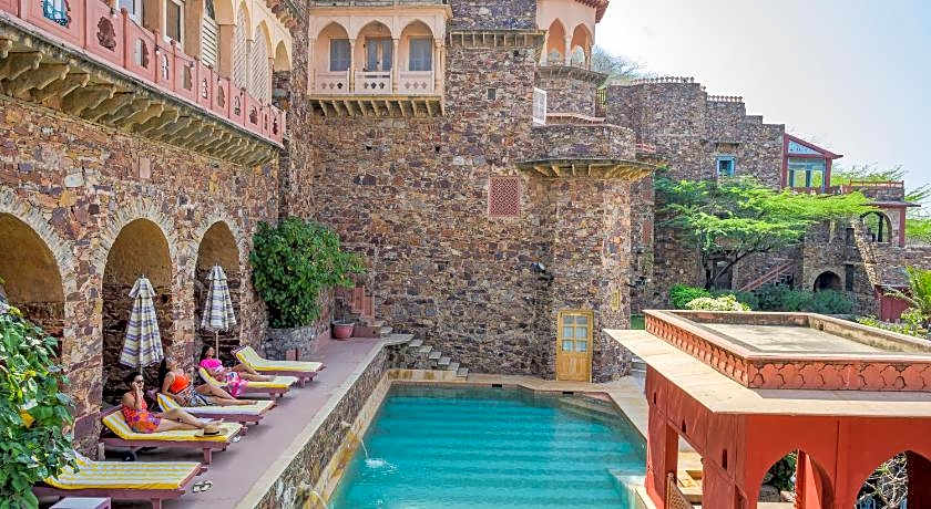Neemrana Fort-Palace