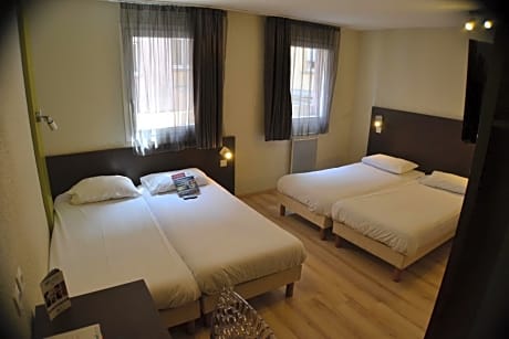 Quadruple Room with 4 Single Beds