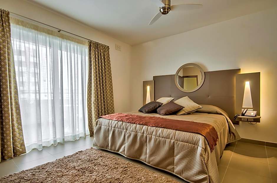 db San Antonio Hotel + Spa All Inclusive