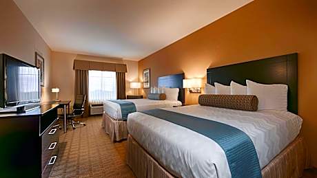 2 Queen Beds Non-Smoking Microwave And Refrigerator Wi-Fi Full Breakfast