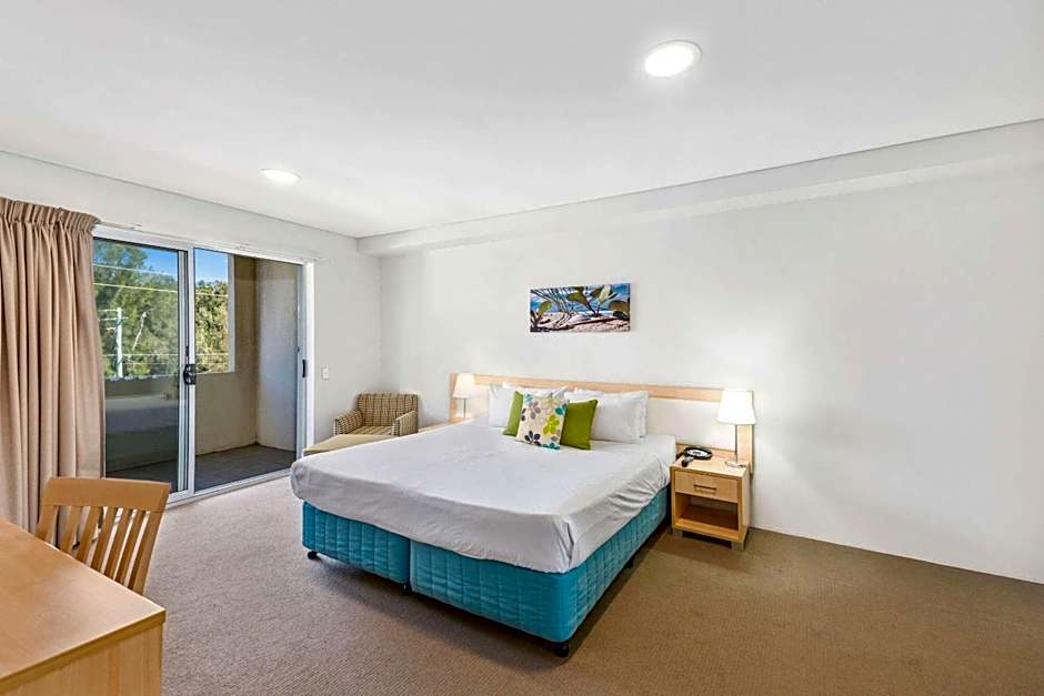 Quality Suites Pioneer Sands