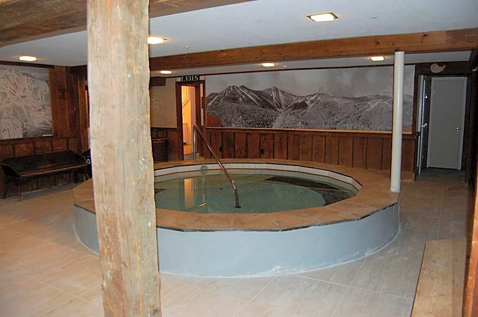 Summit Lodge