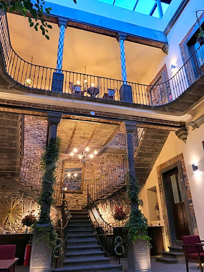 Milo Collection Hotel