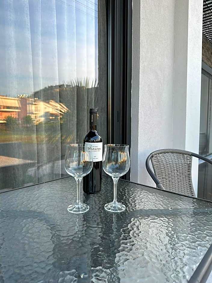 Oikos 9 Rooms and Suites