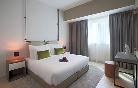 One Bedroom Apartment